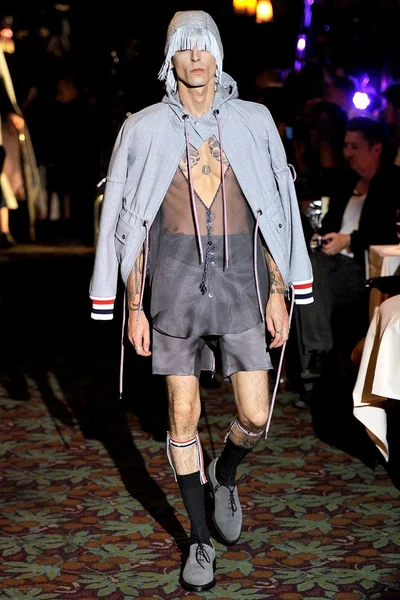 Look 13